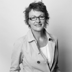 Sex and the saleswoman. How to keep it professional