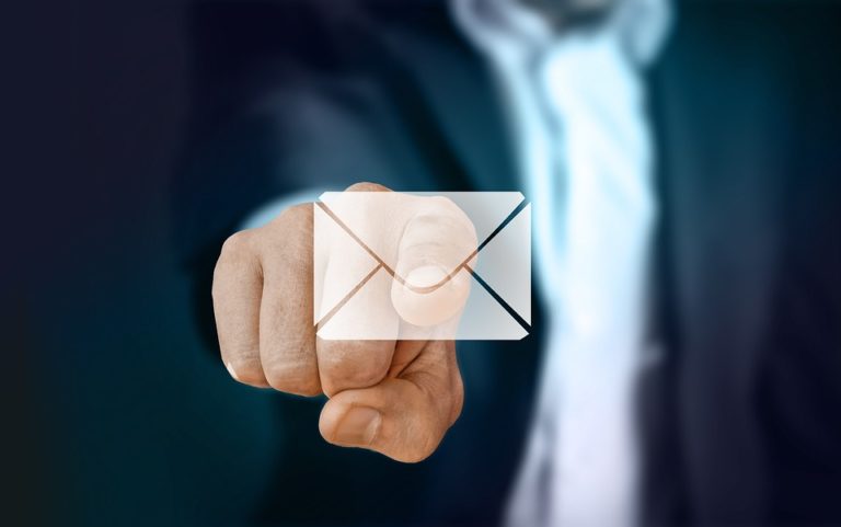 10 great tips on how you can build loyalty with your customers by writing them emails