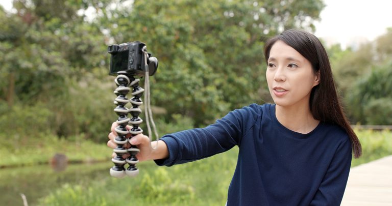 10 pieces of equipment you need for vlogging – Insight from Georges Cameras